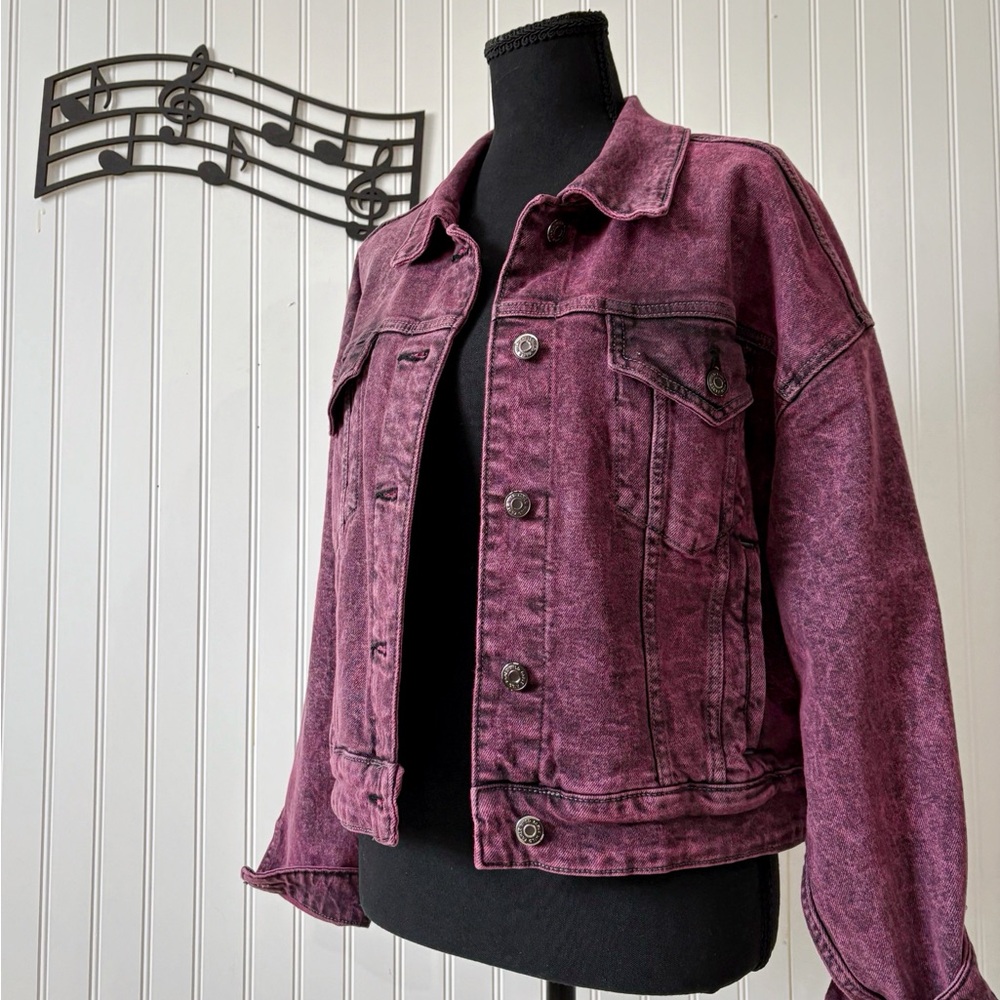 Dolly Parton acid wash denim jacket - Picture 3 of 4